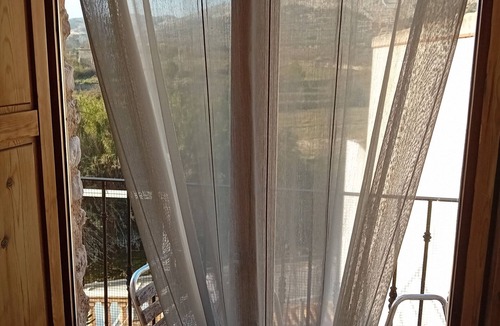 La Vall d'Ebo Apartment | Room 'Triple 5' with Shared Terrace, Balcony and Wi-Fi