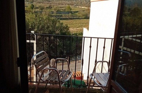 La Vall d'Ebo Apartment | Room 'Triple 5' with Shared Terrace, Balcony and Wi-Fi
