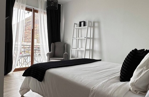Tamaimo Bed & Breakfast | Room with balcony and breakfast-Casa Regina Tenerife with swimming pool