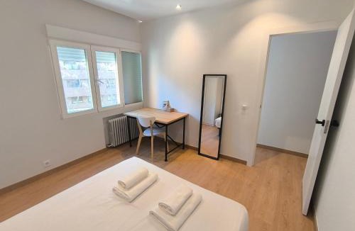 Cotos House | Rooms in Chamartin