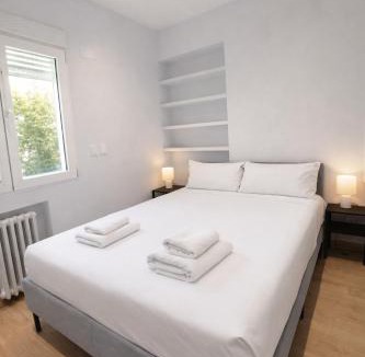 Cotos House | Rooms in Chamartin