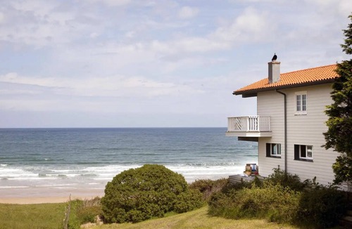 San Vicente de la Barquera House | Rumoroso Oyambre Cantabria, Fairy tale house in Oyambre beach, near Comillas