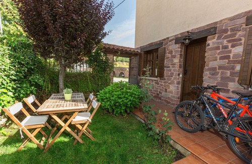 Fresneda de la Tiron Cottage | Rural house "Casa Fresneda",rustic lodging with calm and charm