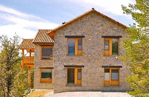 Ainsa-Sobrarbe Cottage | Rural apartment La Cicuarala for 8 people
