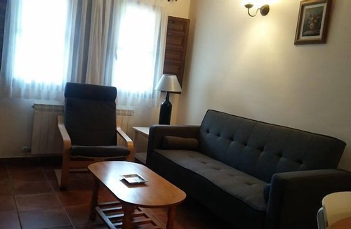 Llamigo Cottage | Rural apartment La Fuente de Báscones for 4 people