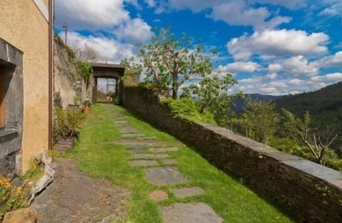 Prelo Cottage | Rural apartment LlumeThe Forest of the Vineyards