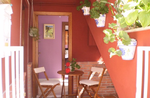 Villamayor Apartment | Rural, countryside, WIFI. For 2 persons. Asturias.