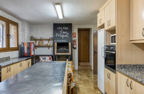Santa Coloma de Farners House | Rural House 'Can Miquel' in the Mountains, Near the Beach, Private Pool, Amazing MTB Routes and AC