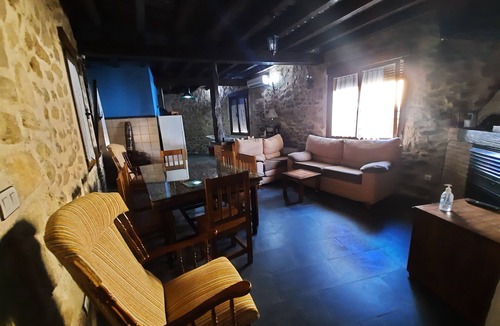 Aldeanueva del Camino House | RURAL HOUSE IN A UNIQUE NATURAL ENVIRONMENT