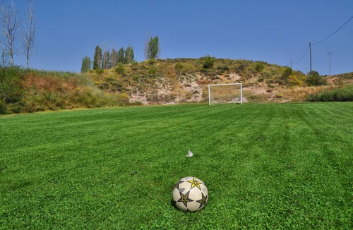 Mazuza House | Rural house El Salero I in Moratalla (Pool, soccer field and grass volleyball)