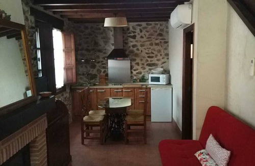 San Carlos del Valle Apartment | Rural house capacity of 2 to 16 people, house for 12 and suitable for 2/4 pax