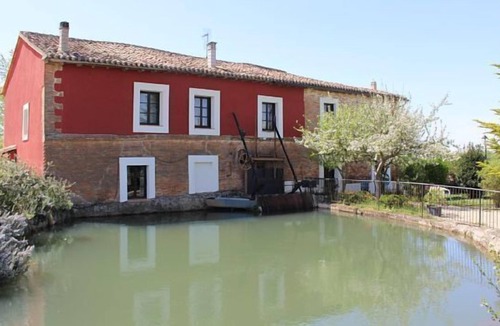 San Quirce del Rio Pisuerga Cottage | Rural house El Canal for 4 people