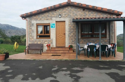 Cuadrovena Cottage | Rural house (full rental) El Hogarín de Arriondas for 8 people