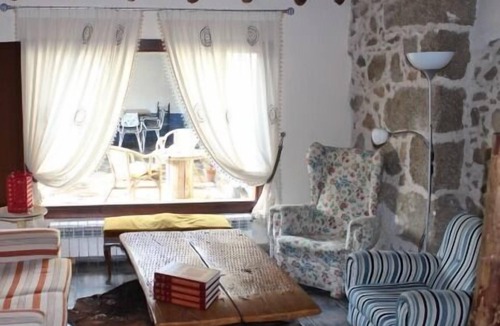 Fuentes de Bejar Cottage | Rural house (Las Mimbres house 1) 10 people Rivera n 4