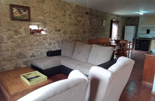 Rianxo Cottage | Rural house (pet-friendly) where you will only listen to nature.