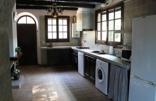 Fontanilles House | Rustic house in Gualta.