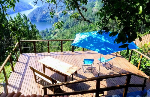 Carballedo House | Rustic stone cottage in Ribeira Sacra. Breathtaking river views.