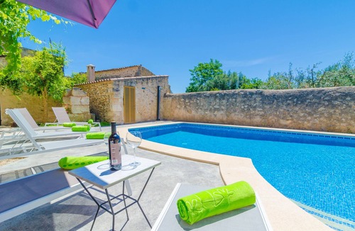 Vilafranca de Bonany Villa | SA CASA VELLA - Villa with private pool in Vilafranca de Bonany. Free WiFi