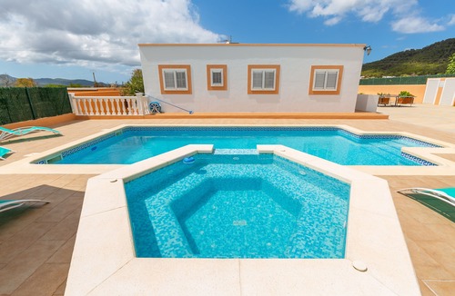 Sant Antoni de Portmany House | Sant Antoni De Portmany: Country house with pool and jacuzzi