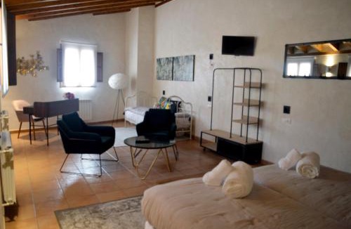 Hontanas Hostel | Santa Brigida - Real 1
