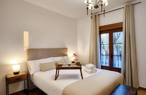 Toledo City Center House | Santa Maria la Blanca
