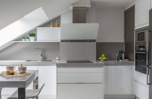 O Milladoiro Apartment | "SantaMaría III" New and modern penthouse 4km from Santiago, with WiFi-Netflix-HBO