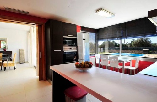 Binissalem House | Schönes modernes Ferienhaus C84MLL by Interhome