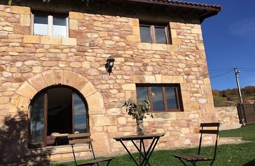 Villar Cottage | Self catering The Deer House for 10 people