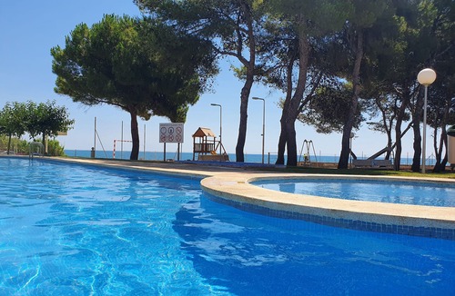 Alcanar House | Sea blue
