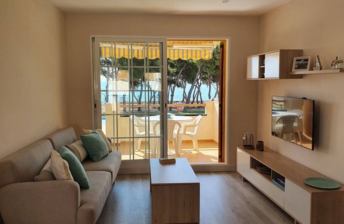 Alcanar House | Sea blue