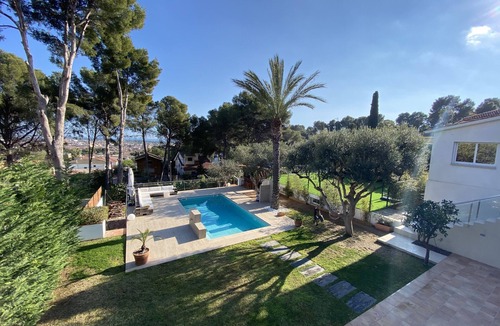 Castelldefels Apartment | Sea view chill-out heaven 20 min from Barcelona
