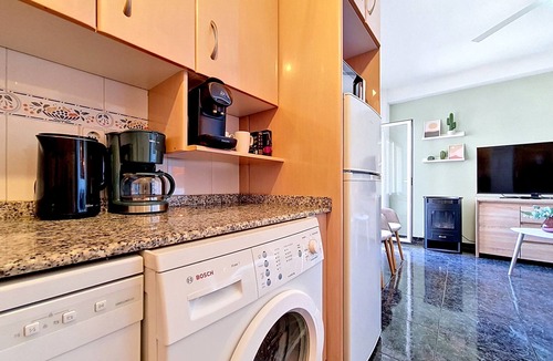Molino del Chirrete Apartment | Sea-view frontline apartment with balcony