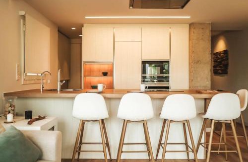 Blanes Apartment | SeaHomes Vacations - Seafront Brand New Apt with PKG