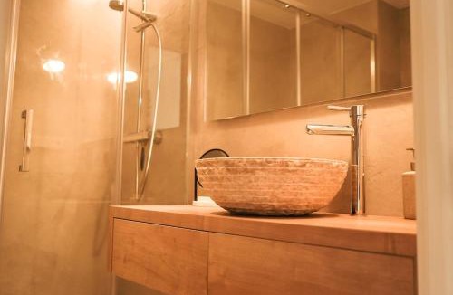 Blanes Apartment | SeaHomes Vacations - Seafront Brand New Apt with PKG