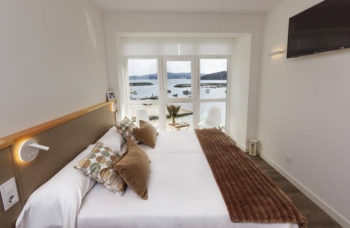 Muxia Apartment | Seaview studios gallery window Muxia/Seaview studios gallery window Muxia