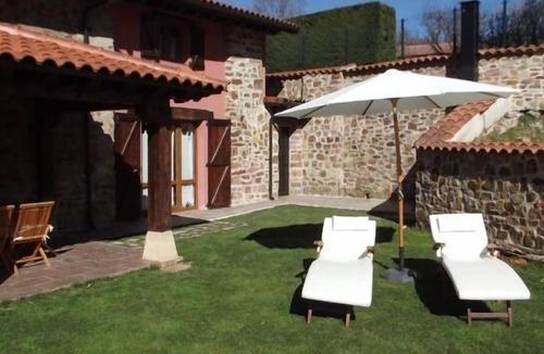 Pineda de la Sierra Cottage | Self catering El Hayedo for 8 people