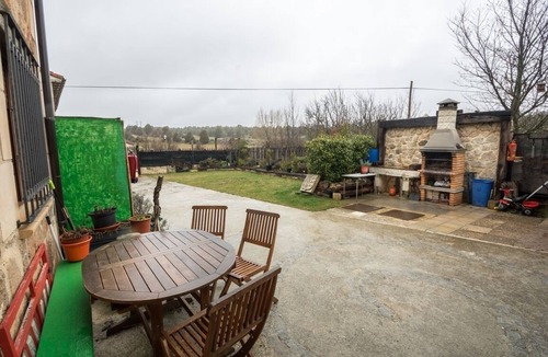 Mambrillas de Lara Cottage | Self catering El Rincón del Alfoz for 14 people