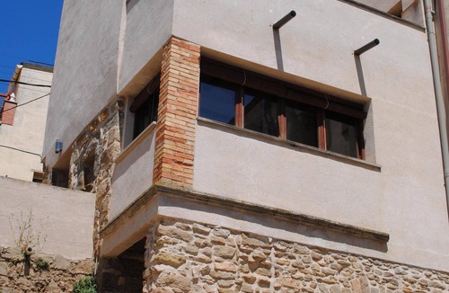 Montclar d'Urgell Cottage | Self catering Cal Sarri Vell for 4-8 people