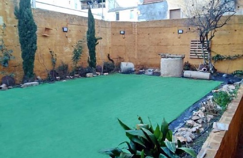 Miralcamp Cottage | Self catering Cal Tarragona for 8 people