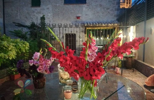 Miralcamp Cottage | Self catering Cal Tarragona for 8 people