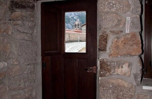 Sotres Cottage | Self catering La Ardina for 4 people