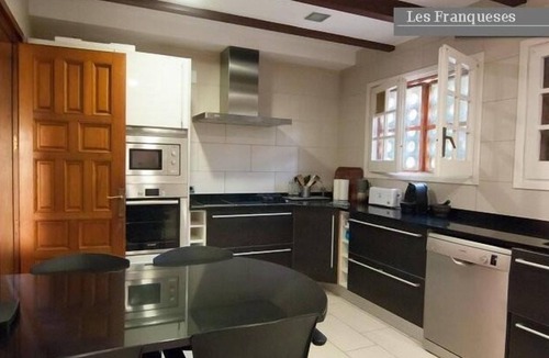 Els Gorgs Cottage | Self catering Les Franqueses for 16 people