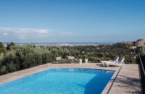 Establiments Villa | Serene Heights: Exquisite, Secluded Mountain Villa With Panoramic Views of Palma