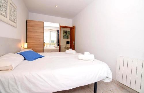 Colonia de Sant Pere Apartment | SES TAPERERES A -Apartament a 50 metres de la platja