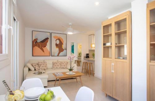 Massamagrell Apartment | SingularStays Pobla de Farnals II