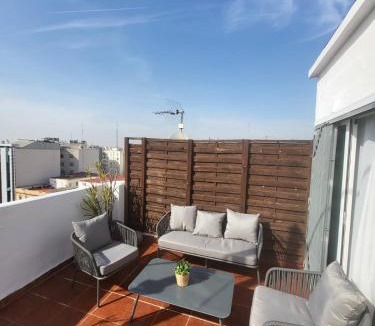 En Corts Apartment | SingularStays Valero III