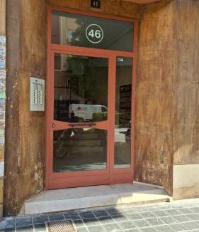 En Corts Apartment | SingularStays Valero III