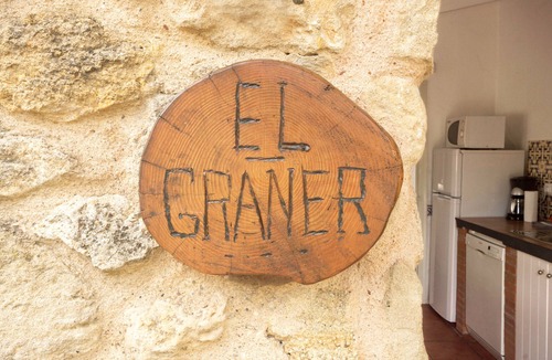 Llampaies House | Small Cottage 15 people, communal pool, barbecue, Costa Brava at 17 km