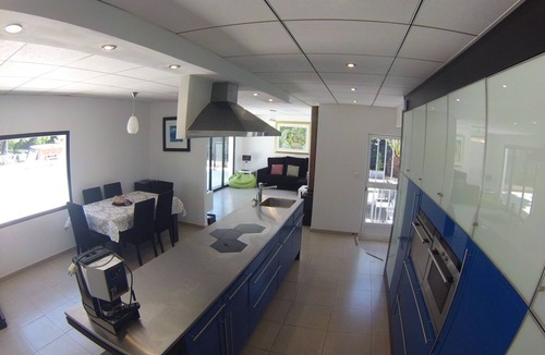 Purias Villa | Sophisticated Country Villa, Private Pool, i, Air Con ,Golf