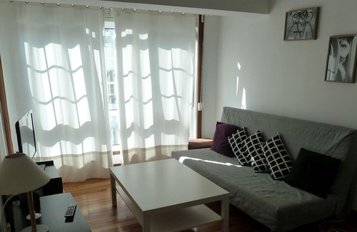 La Coruna House | Spacious, bright, comfortable and centrally located apartment.